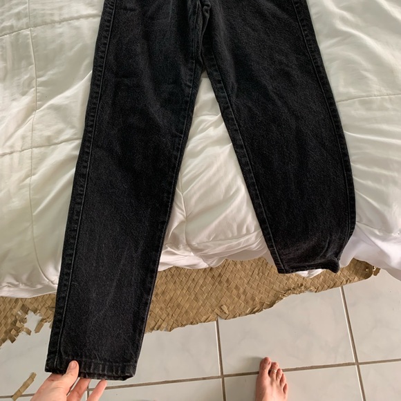 ⚜️Giorgio Armani, Vintage 90s // Y2K Jeans, Faded Black, Armani Leather Tag ⚜️ - Picture 2 of 5